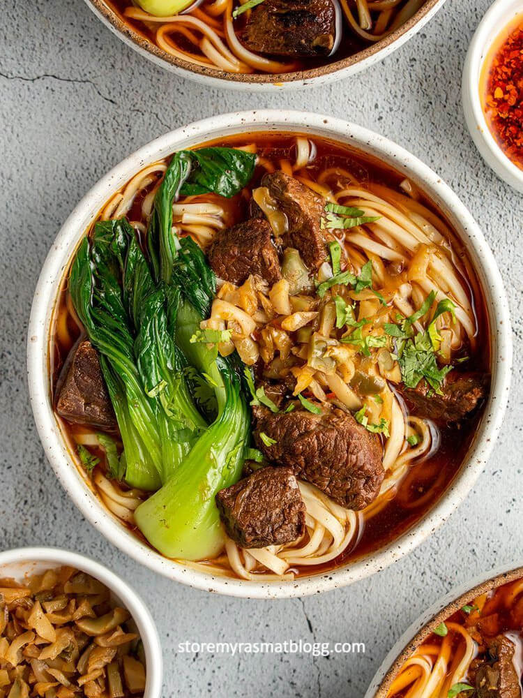 ก๋วยเตี๋ยวเนื้อไต้หวัน รสชาติจัดจ้านถึงใจ เมนูสุขภาพที่ต้องลอง